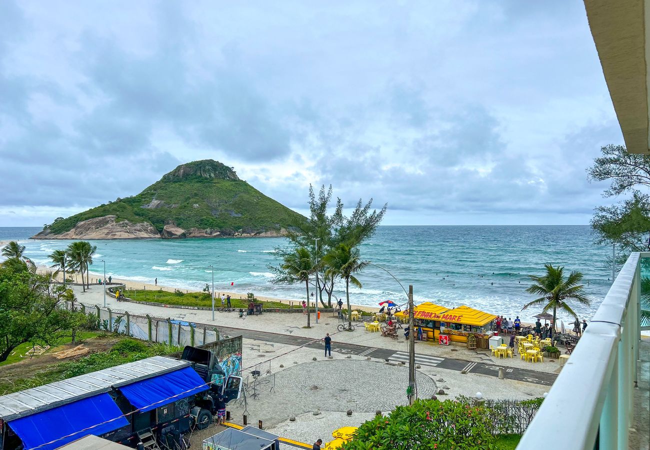 Apartment in Rio de Janeiro - Flat a beira mar no Recreio dos Bandeirantes/RJ Apartment in Rio de Janeiro - Flat a beira mar no Recreio dos Bandeirantes/RJ