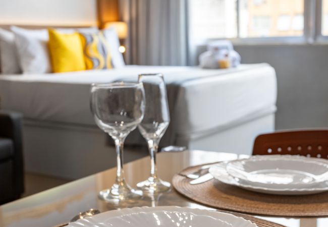 Studio in Rio de Janeiro - 3 minutes from Copacabana beach | NSC904 Studio in Rio de Janeiro - 3 minutes from Copacabana beach | NSC904