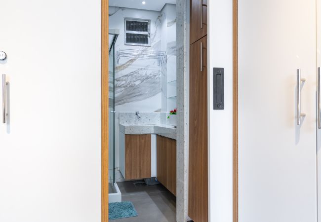 Studio in Rio de Janeiro - 3 minutes from Copacabana beach | NSC904 Studio in Rio de Janeiro - 3 minutes from Copacabana beach | NSC904