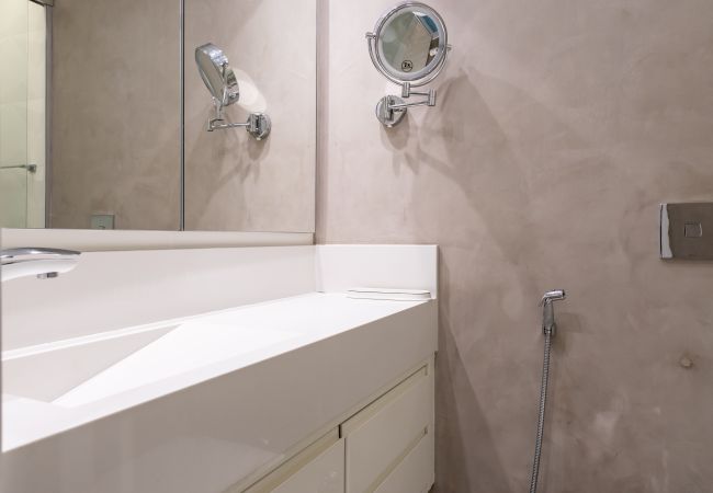 Apartment in Rio de Janeiro - Near Lagoa, in front of CASV | PC204 Apartment in Rio de Janeiro - Near Lagoa, in front of CASV | PC204