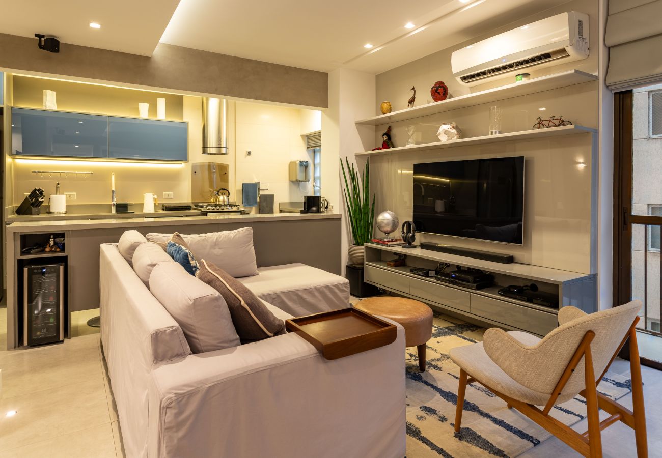 Apartment in Rio de Janeiro - Near Lagoa, in front of CASV | PC204 Apartment in Rio de Janeiro - Near Lagoa, in front of CASV | PC204