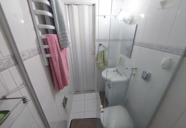 Apartment in Rio de Janeiro - Bul103 | Kitnet em Copacabana a 650m do Arpoador Apartment in Rio de Janeiro - Bul103 | Kitnet em Copacabana a 650m do Arpoador