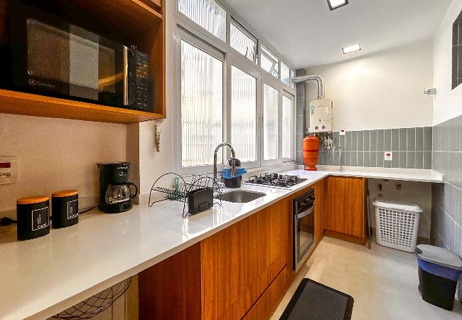 Apartment in Rio de Janeiro - Ótimo apto à 350m da praia de Copacabana/RJ Apartment in Rio de Janeiro - Ótimo apto à 350m da praia de Copacabana/RJ