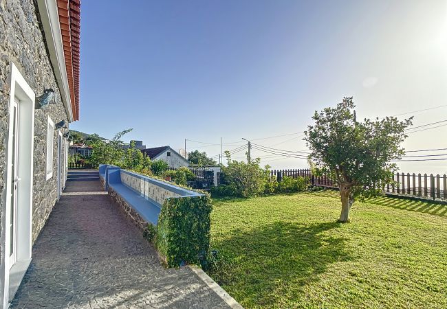  in Santa Cruz - Casa da Horta by Atlantic Holiday