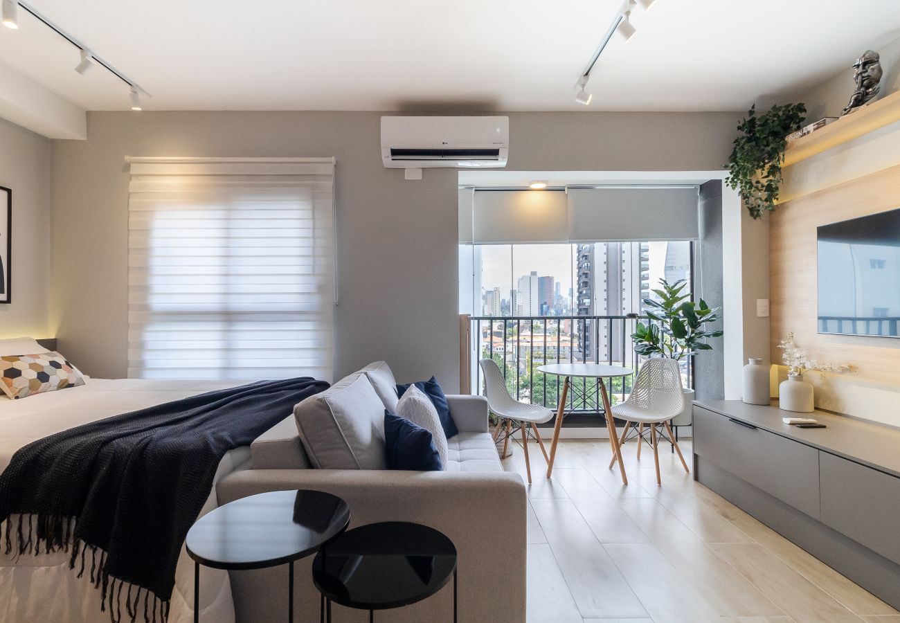 Studio in São Paulo - BSide Pinheiros with A/c, GYM and swimming pool