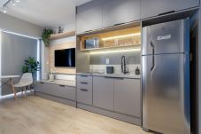 Studio in São Paulo - BSide Pinheiros with A/c, GYM and swimming pool