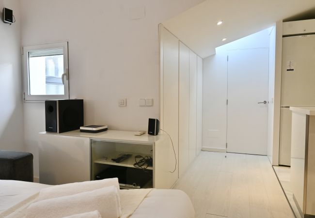 Apartment in Madrid - Apartamento con encanto a pocos metros de Puerta del Sol Apartment in Madrid - Apartamento con encanto a pocos metros de Puerta del Sol
