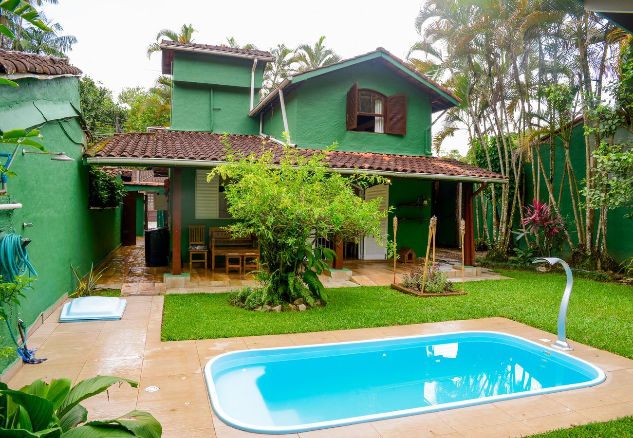 House in São Sebastião - Casa Completa c/Piscina e 500m da Praia -3 Quartos