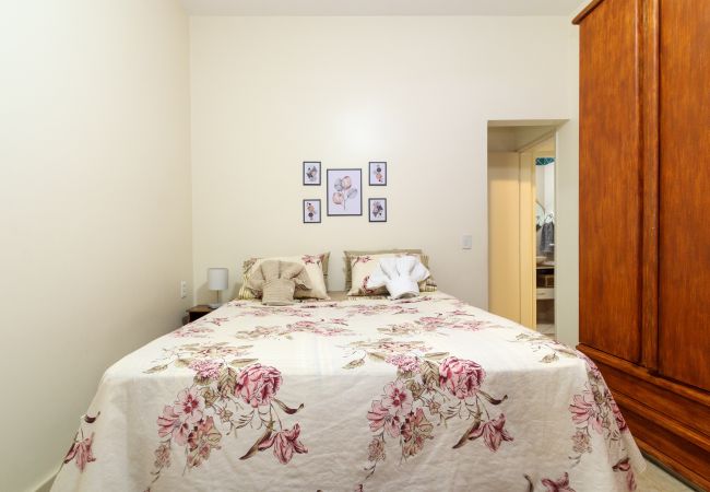 Apartment in Rio de Janeiro - VIV203|2 quartos, 5 minutos da praia de Copacabana Apartment in Rio de Janeiro - VIV203|2 quartos, 5 minutos da praia de Copacabana