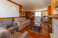 Apartment in Gramado - 3 Suítes no Centro de Gramado (500m da R Coberta