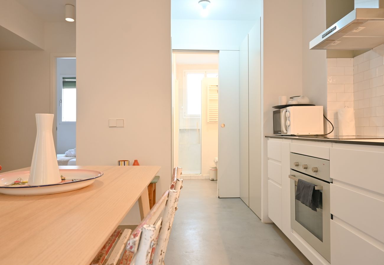 Apartment in Madrid -  Charming 2-bedroom apartment: Experience authentic Madrid life in your own space Apartment in Madrid -  Charming 2-bedroom apartment: Experience authentic Madrid life in your own space