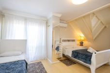 Apartment in Gramado - DUPLEX, 4 suítes, 2 vagas no coração de Gramado