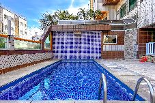 Apartment in Praia Grande - Apto com WiFi a 140 metros da Praia do Caiçara/SP