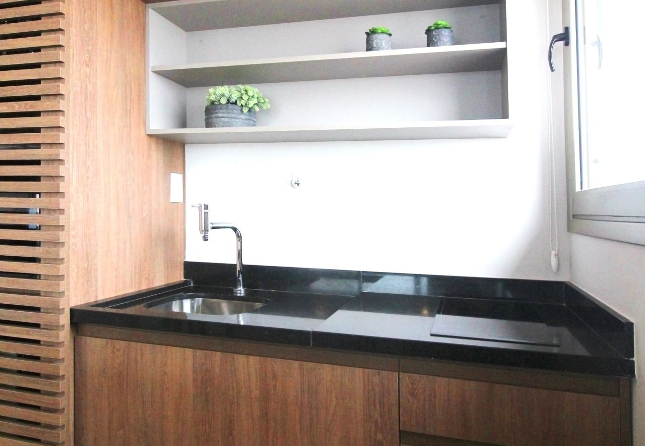 Studio in São Paulo - Apto nos Jardins com Ar/Wifi/Piscina Studio in São Paulo - Apto nos Jardins com Ar/Wifi/Piscina