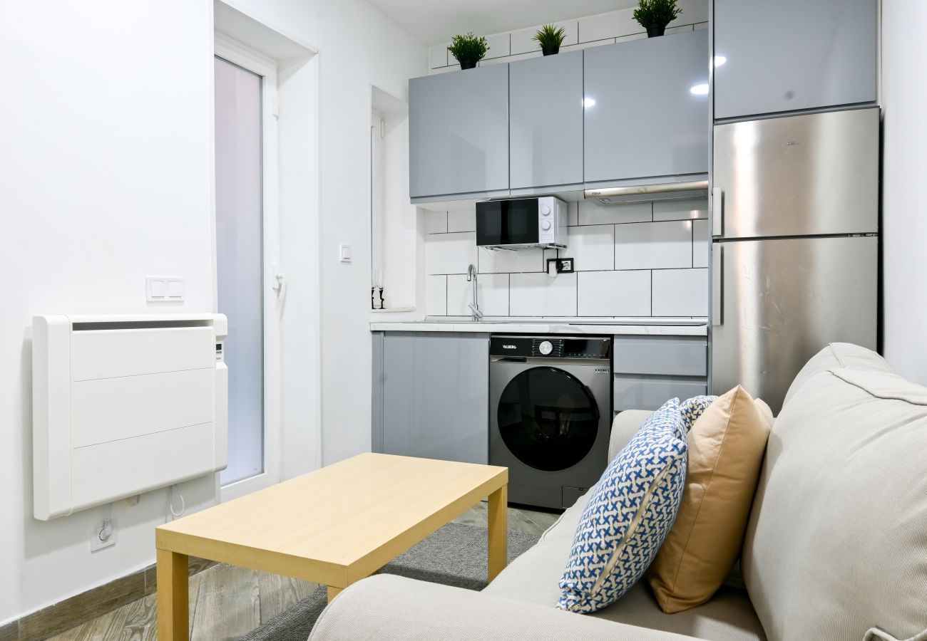 Studio in Madrid - M (RVI40) Cozy one-bedroom apartment in Cuatro Caminos Studio in Madrid - M (RVI40) Cozy one-bedroom apartment in Cuatro Caminos