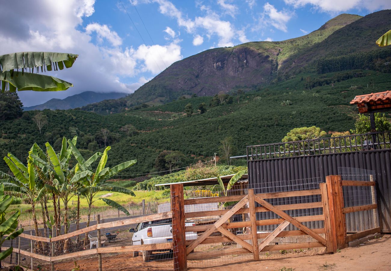 House in Alto Caparaó - Chácara perto das cachoeiras em Alto Caparaó/MG