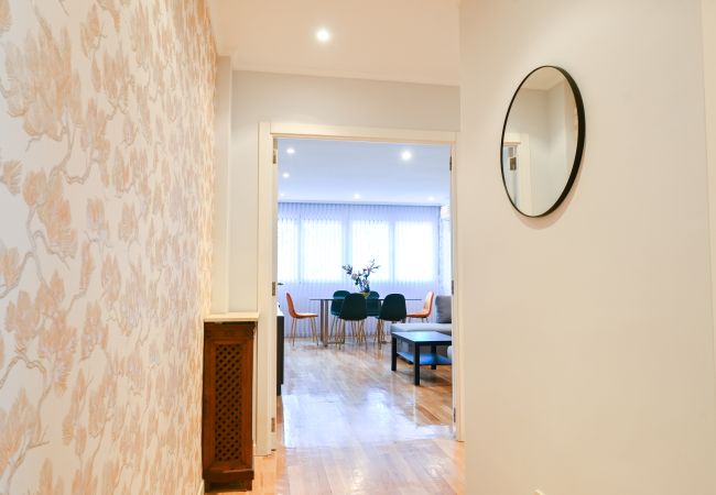 Apartment in Madrid - Spacious Three Bedroom Apartment a few minutes from the Bernabeu in Madrid  Apartment in Madrid - Spacious Three Bedroom Apartment a few minutes from the Bernabeu in Madrid