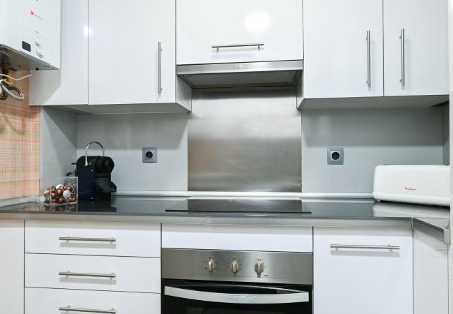Apartment in Madrid - Spacious Three Bedroom Apartment a few minutes from the Bernabeu in Madrid  Apartment in Madrid - Spacious Three Bedroom Apartment a few minutes from the Bernabeu in Madrid