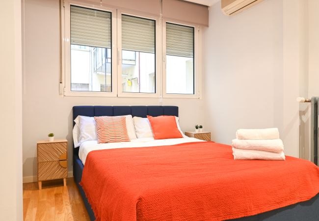 Apartment in Madrid - Spacious Three Bedroom Apartment a few minutes from the Bernabeu in Madrid  Apartment in Madrid - Spacious Three Bedroom Apartment a few minutes from the Bernabeu in Madrid