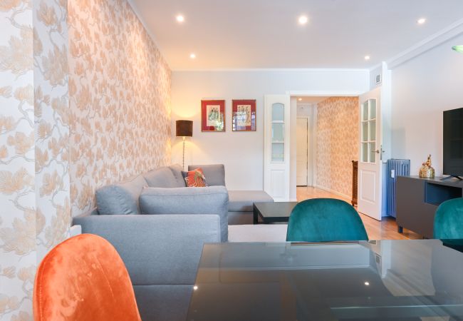 Apartment in Madrid - Spacious Three Bedroom Apartment a few minutes from the Bernabeu in Madrid  Apartment in Madrid - Spacious Three Bedroom Apartment a few minutes from the Bernabeu in Madrid