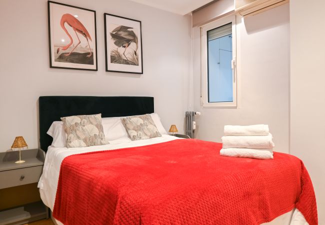 Apartment in Madrid - Spacious Three Bedroom Apartment a few minutes from the Bernabeu in Madrid  Apartment in Madrid - Spacious Three Bedroom Apartment a few minutes from the Bernabeu in Madrid