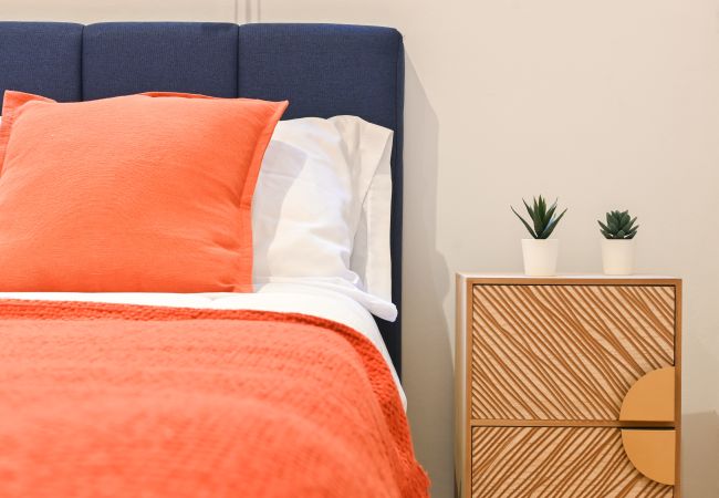 Apartment in Madrid - Spacious Three Bedroom Apartment a few minutes from the Bernabeu in Madrid  Apartment in Madrid - Spacious Three Bedroom Apartment a few minutes from the Bernabeu in Madrid