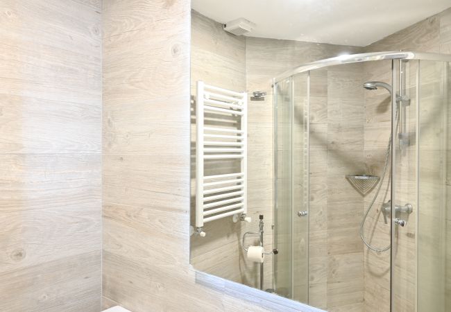 Apartment in Madrid - Cozy studio with pool in Ciudad Lineal  Apartment in Madrid - Cozy studio with pool in Ciudad Lineal