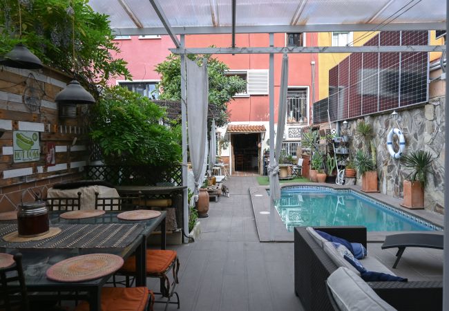 Apartment in Madrid - Cozy studio with pool in Ciudad Lineal  Apartment in Madrid - Cozy studio with pool in Ciudad Lineal