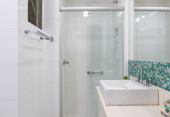 Apartment in Rio de Janeiro - 7 minutes from Copacabana beach | STC504 Apartment in Rio de Janeiro - 7 minutes from Copacabana beach | STC504