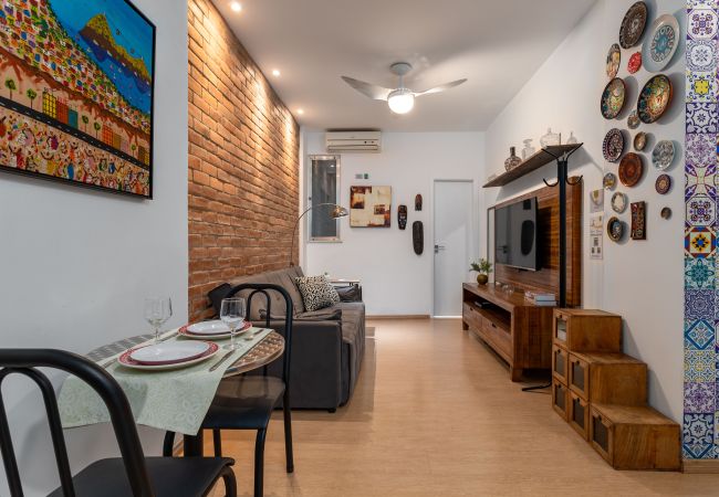 Apartment in Rio de Janeiro - 7 minutes from Copacabana beach | STC504 Apartment in Rio de Janeiro - 7 minutes from Copacabana beach | STC504