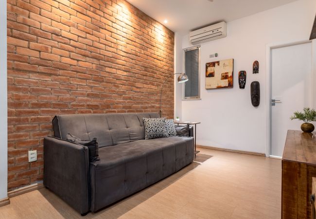 Apartment in Rio de Janeiro - 7 minutes from Copacabana beach | STC504 Apartment in Rio de Janeiro - 7 minutes from Copacabana beach | STC504