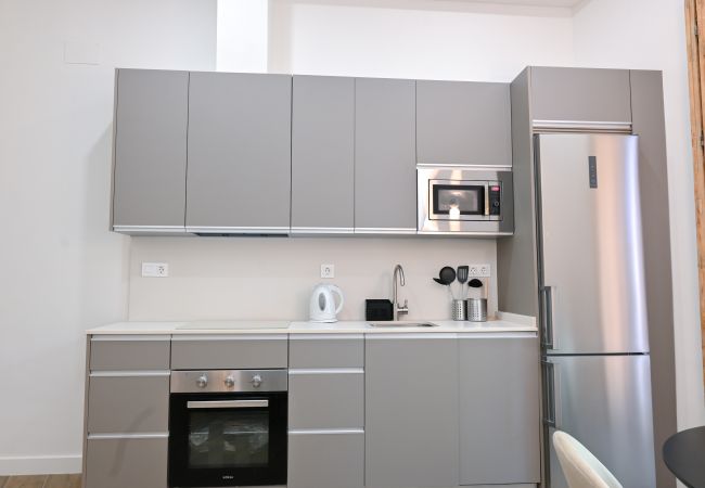 Studio in Madrid - Central and Bright Duplex Studio in Madrid  Studio in Madrid - Central and Bright Duplex Studio in Madrid