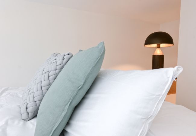 Studio in Madrid - Central and Bright Duplex Studio in Madrid  Studio in Madrid - Central and Bright Duplex Studio in Madrid