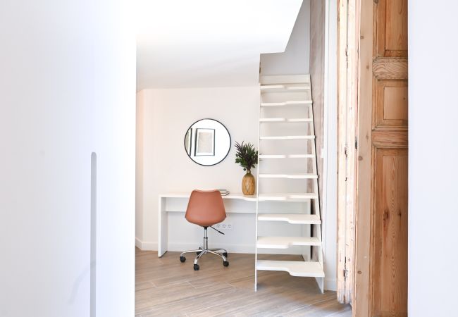 Studio in Madrid - Central and Bright Duplex Studio in Madrid  Studio in Madrid - Central and Bright Duplex Studio in Madrid