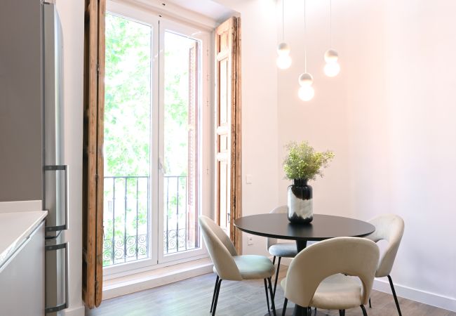 Studio in Madrid - Central and Bright Duplex Studio in Madrid  Studio in Madrid - Central and Bright Duplex Studio in Madrid