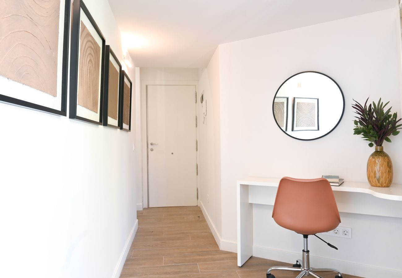 Studio in Madrid - Central and Bright Duplex Studio in Madrid  Studio in Madrid - Central and Bright Duplex Studio in Madrid
