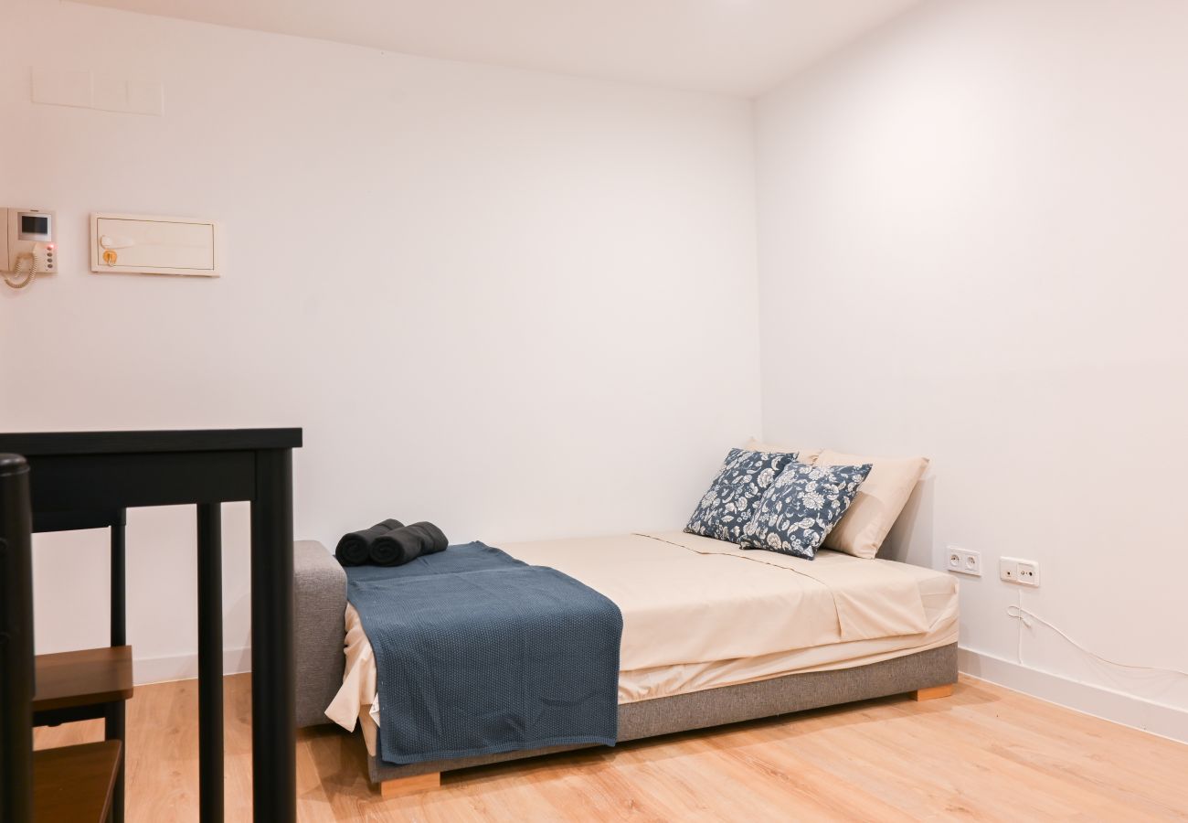 Studio in Madrid - Lindo studio in barrio Justicia SLR16 Studio in Madrid - Lindo studio in barrio Justicia SLR16