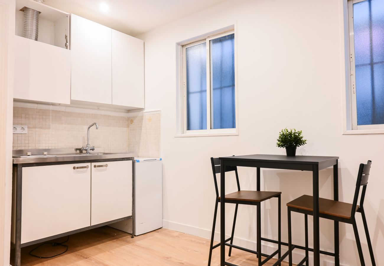 Studio in Madrid - Lindo studio in barrio Justicia SLR16 Studio in Madrid - Lindo studio in barrio Justicia SLR16