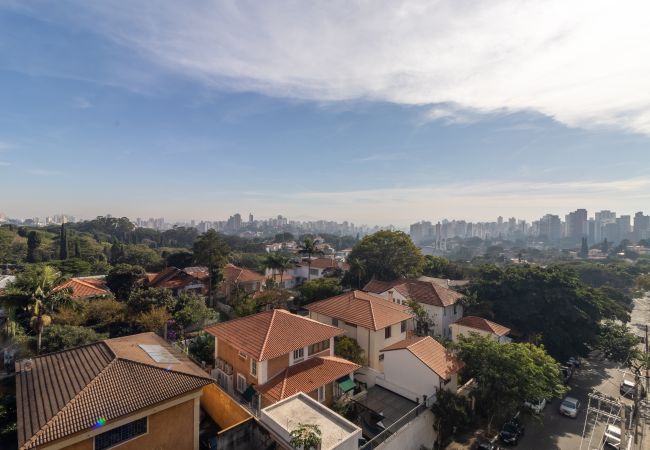 Apartment in São Paulo - Apartamento Amplo Prox HC São Paulo  Apartment in São Paulo - Apartamento Amplo Prox HC São Paulo