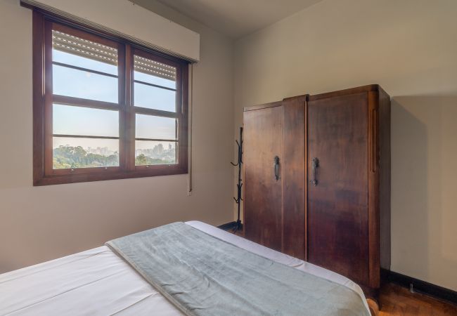 Apartment in São Paulo - Apartamento Amplo Prox HC São Paulo  Apartment in São Paulo - Apartamento Amplo Prox HC São Paulo