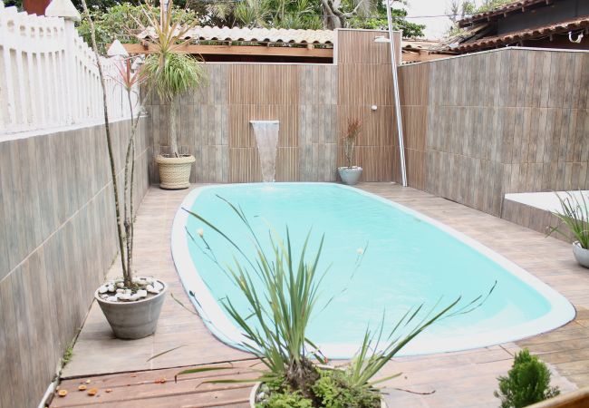 Rent by room in Cabo Frio - Pousada 1 minute from the beach | UNR