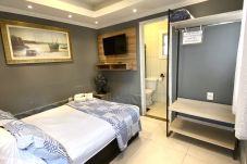 Rent by room in Cabo Frio - Pousada 1 minute from the beach | UNR 5