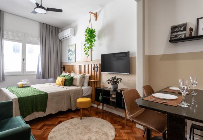 Studio in Rio de Janeiro - 3 minutes from Copacabana beach | RD1205 Studio in Rio de Janeiro - 3 minutes from Copacabana beach | RD1205