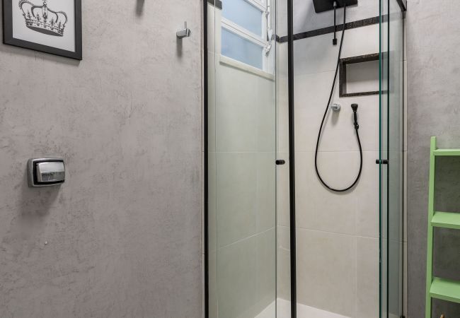 Studio in Rio de Janeiro - 3 minutes from Copacabana beach | RD1205 Studio in Rio de Janeiro - 3 minutes from Copacabana beach | RD1205