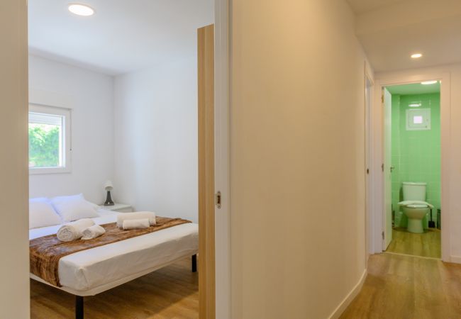 Rent by room in Madrid - Acogedora habitación con cama doble cerca al Polideportivo Los Cantos en Alcorcón SAP35A Rent by room in Madrid - Acogedora habitación con cama doble cerca al Polideportivo Los Cantos en Alcorcón SAP35A