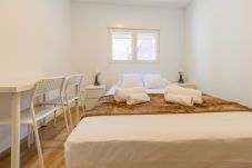 Rent by room in Madrid - Acogedora habitación con cama doble cerca al Polideportivo Los Cantos en Alcorcón SAP35B