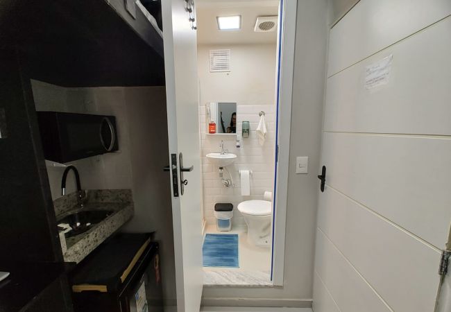 Studio in Rio de Janeiro - Hum202D|studio 10 m² no Leblon a 5 min da praia  Studio in Rio de Janeiro - Hum202D|studio 10 m² no Leblon a 5 min da praia