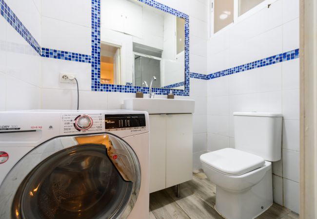 Apartment in Madrid - Cozy two-bedroom apartment on Av. Albufera Apartment in Madrid - Cozy two-bedroom apartment on Av. Albufera