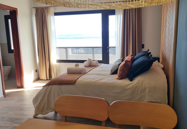 Studio in San Carlos de Bariloche - Swiss IV flat with an impressive Nahuel Huapi lake view Studio in San Carlos de Bariloche - Swiss IV flat with an impressive Nahuel Huapi lake view
