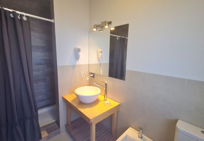 Studio in San Carlos de Bariloche - Swiss IV flat with an impressive Nahuel Huapi lake view Studio in San Carlos de Bariloche - Swiss IV flat with an impressive Nahuel Huapi lake view